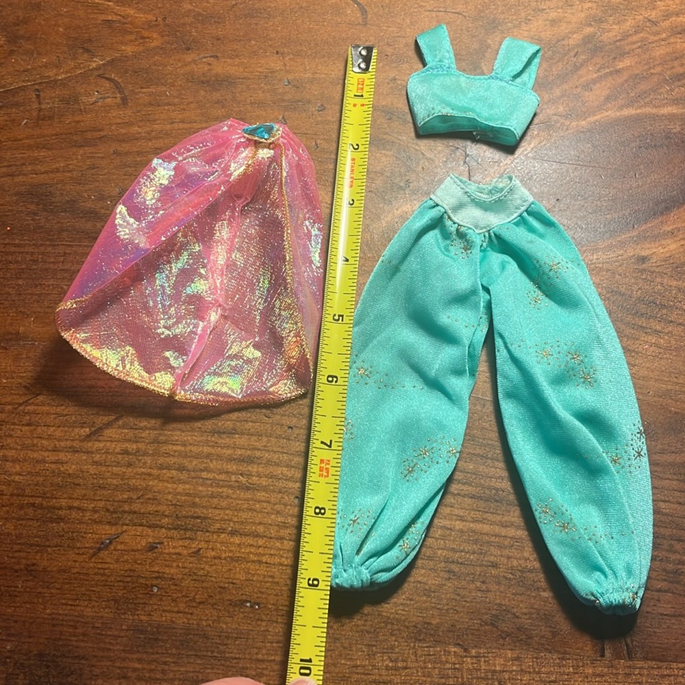 Barbie Princess Mattel DISNEY ALADDIN JASMINE doll over skirt IRIDESCENT